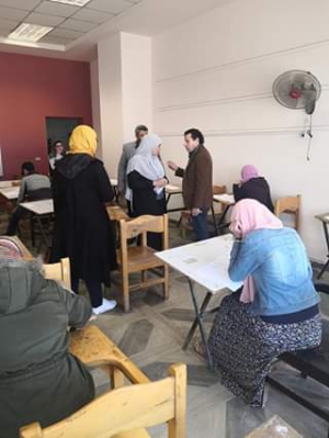 العميد يتفقد سير الامتحانات