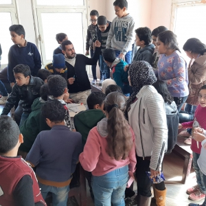 طلاب جامعة الطفل بالفنون التطبيقية