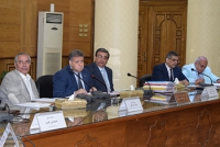 مجلس جامعة بنها يقرر: اللونان الازرق والاسود فقط في كراسات الاجابه