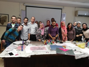 ورشة عمل بعنوان " فن الابرو وتطبيقاته فى التصميم"