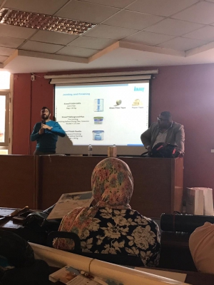 ورشة عمل لطلاب قسم التصميم الداخلى والآثاث مع شركة كناوف الألمانية