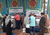 معرض منتجات جامعة بنها يواصل نجاحه