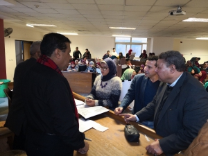 العميد يتفقد فعاليات تقييم المقررات العملية للفرقة الاعدادية