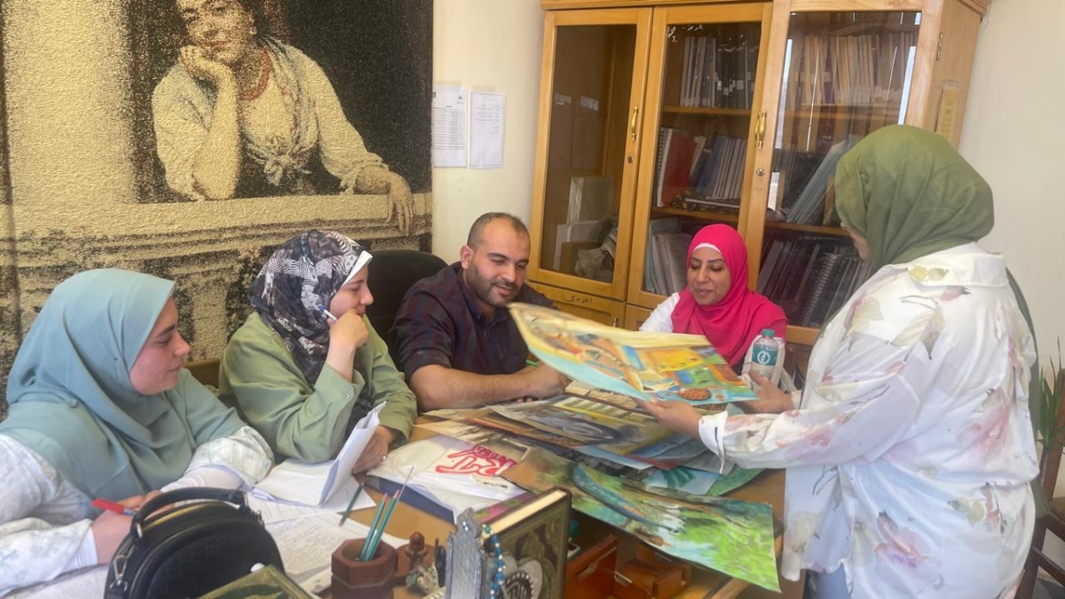 فعاليات تقييم مقرر رسم من الطبيعة (2) الفرقة الثانية قسم الغزل والنسيج والتريكو اليوم الثلاثاء 20/5/2025 الفصل الدراسي الثاني